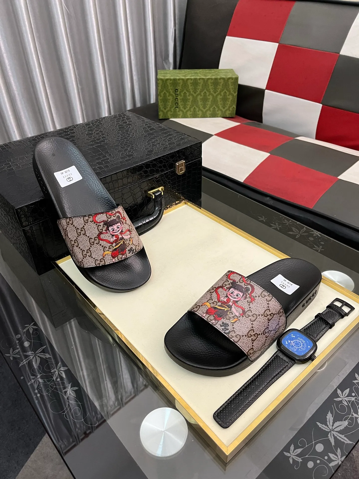 Men's Men's Shoes💰220⌚️⌚️ＧＵＣＣＩ.Gucci.Official website 1:1 popular slippers on sale! Original original material 🩴 SIZE: 38-46 (45.46 non-refundable)